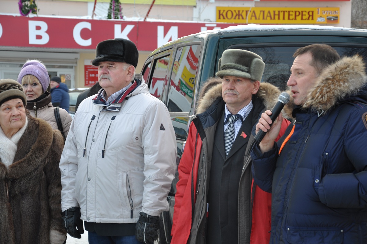 Новый Качканар Митинг в поддержку работников качканарской скорой помощи  (фото)